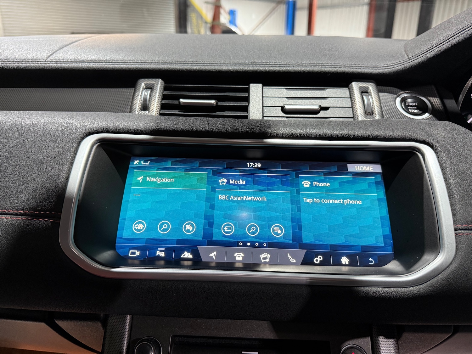 Used Land Rover Range Rover Evoque 2018 for sale - 76693542: Photo 37