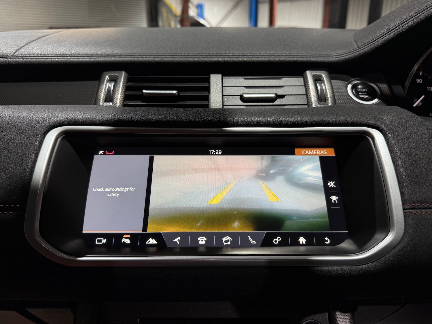 Used Land Rover Range Rover Evoque 2018 for sale - 76693542: Photo 45