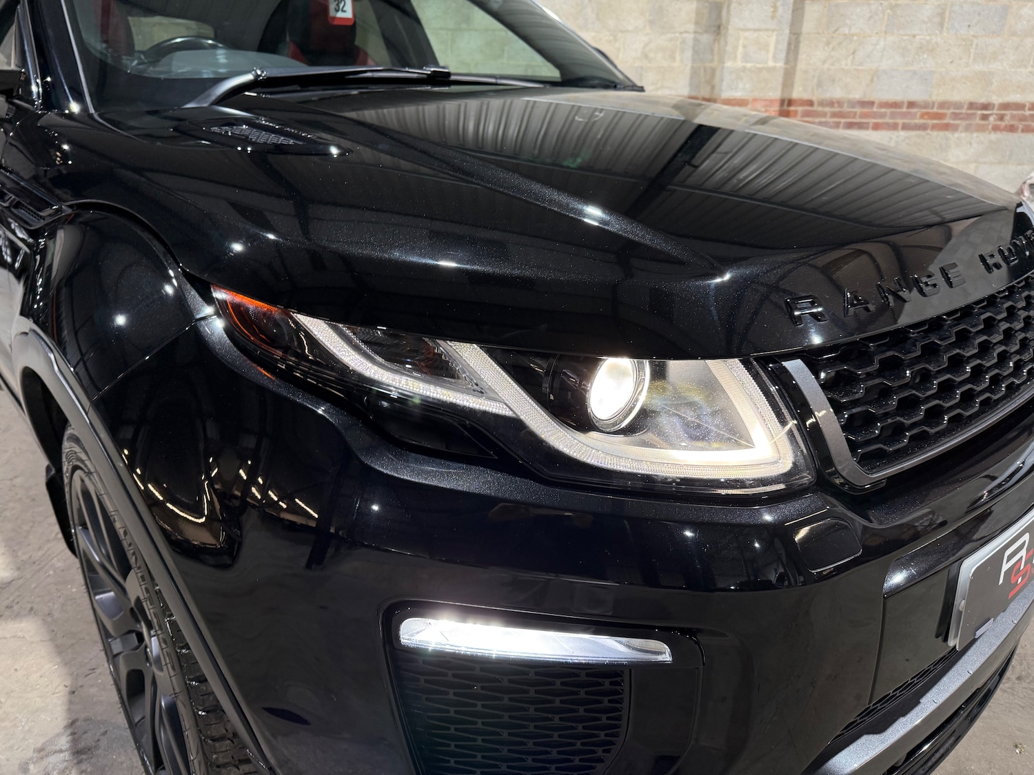 Used Land Rover Range Rover Evoque 2018 for sale - 76693542: Photo 53