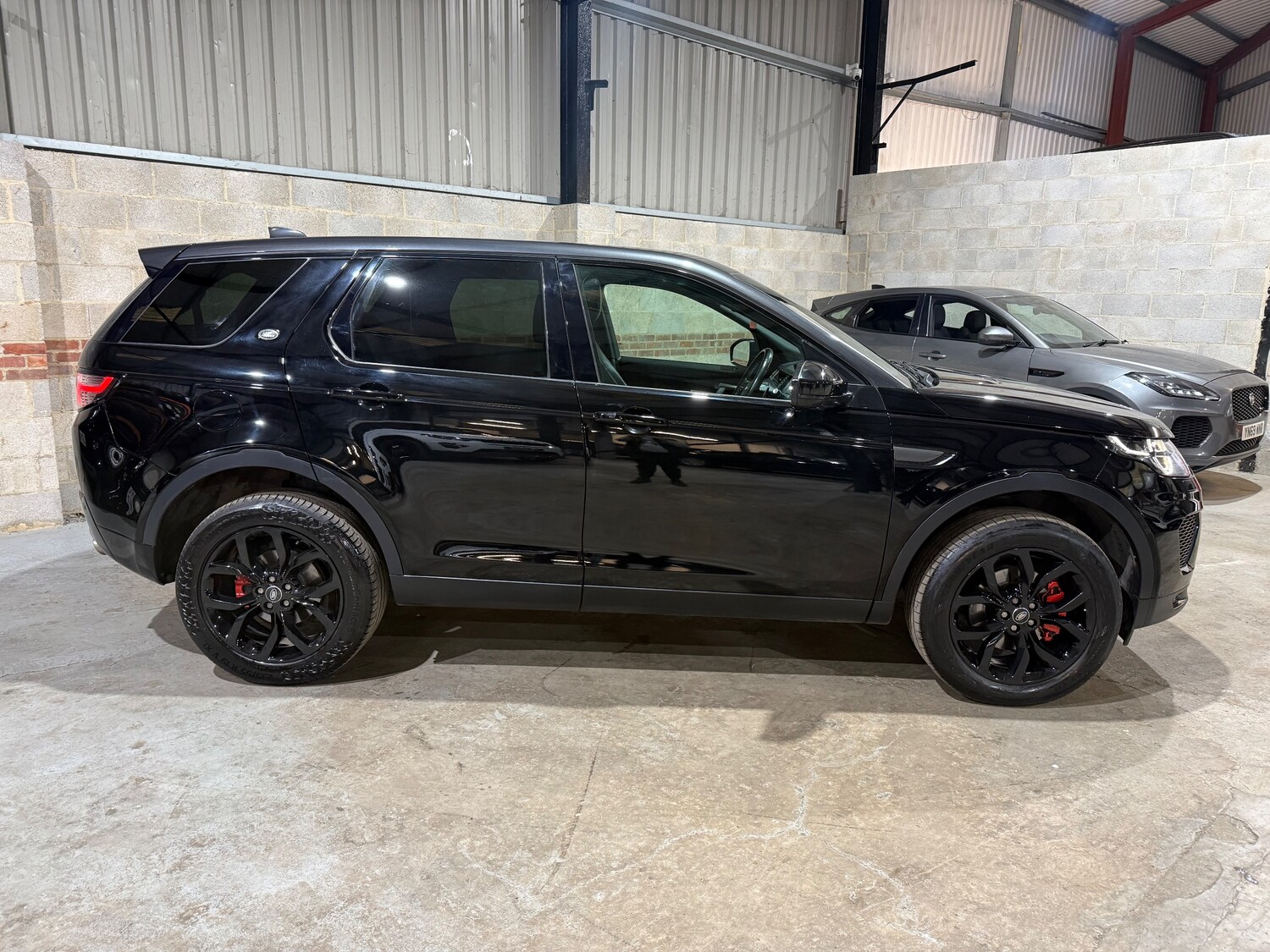 Used Land Rover Discovery Sport for sale - 76999595: Photo 2