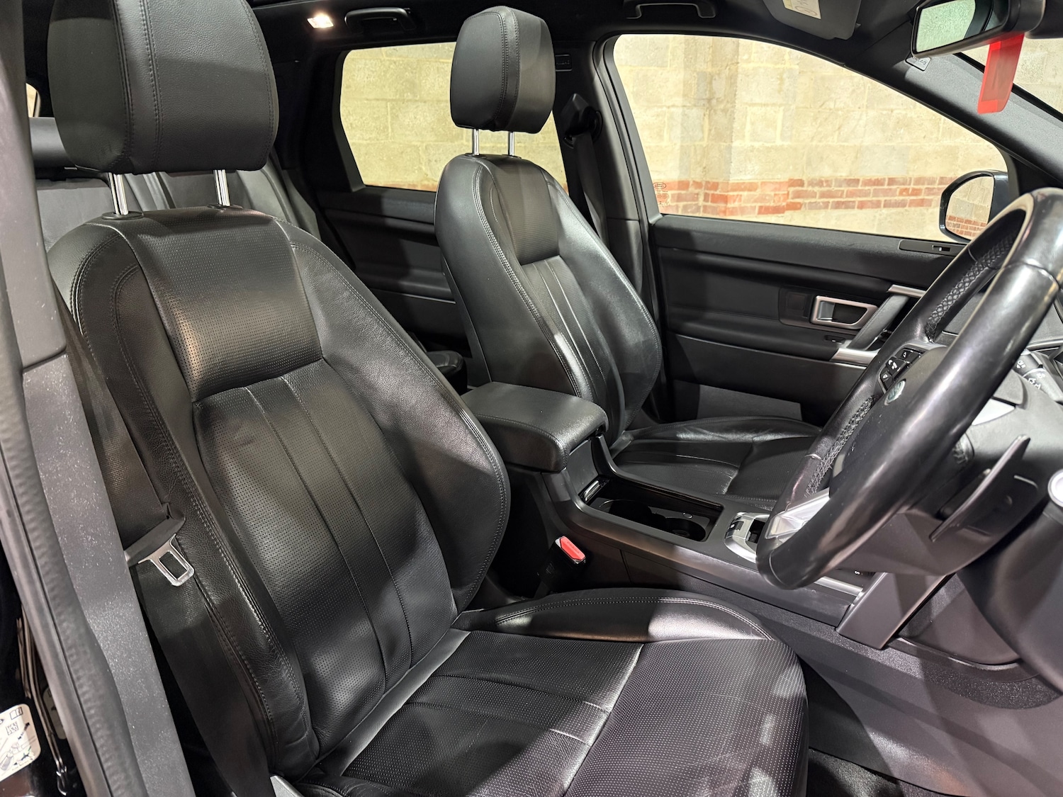 Used Land Rover Discovery Sport for sale - 76999595: Photo 28