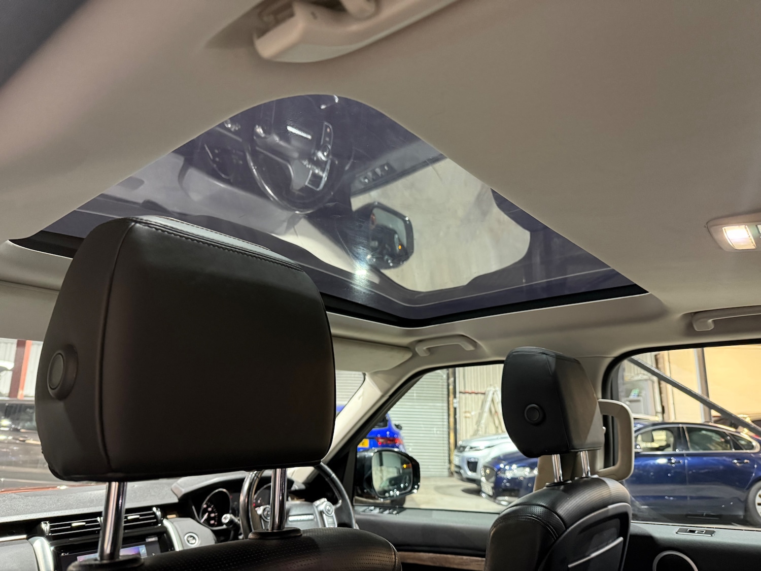 Used Land Rover Discovery 2017 for sale - 76851349: Photo 18