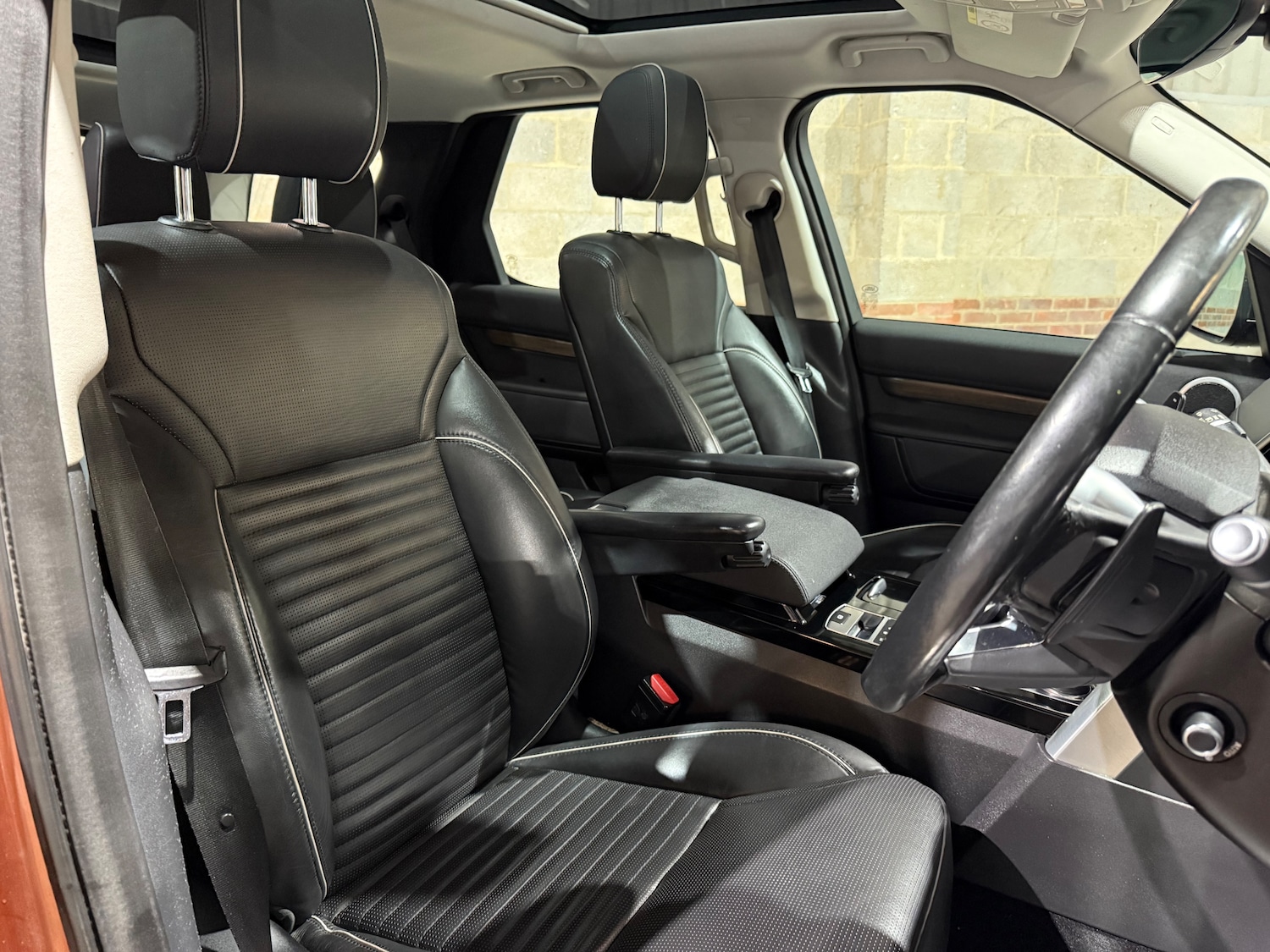 Used Land Rover Discovery 2017 for sale - 76851349: Photo 33