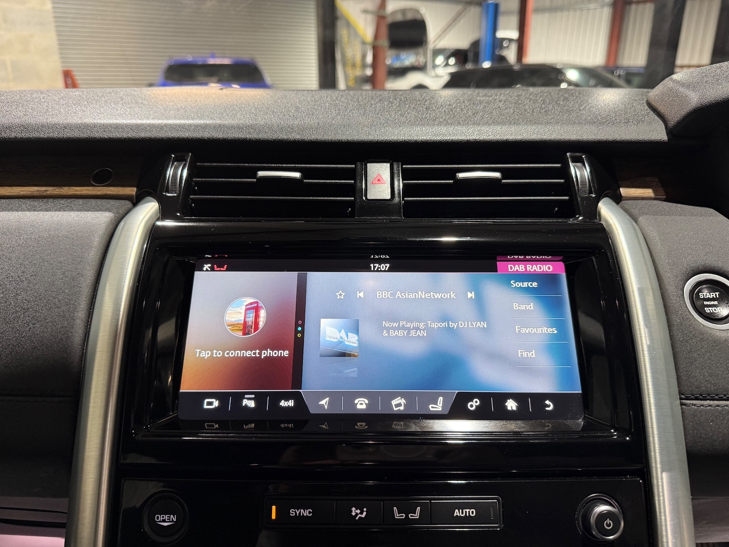 Used Land Rover Discovery 2017 for sale - 76851349: Photo 54