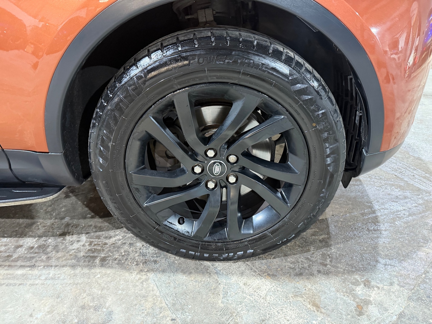 Used Land Rover Discovery 2017 for sale - 76851349: Photo 66