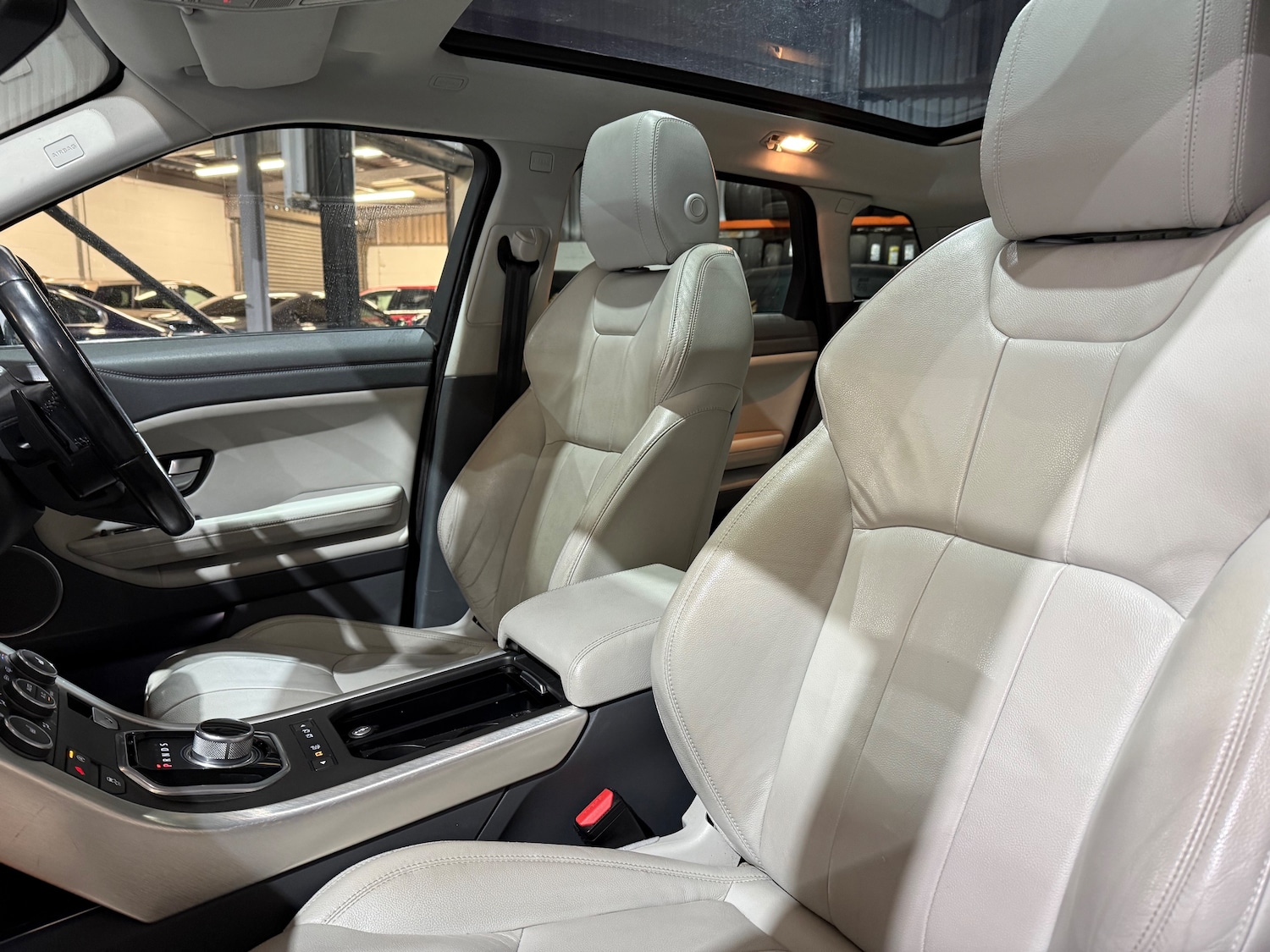 Used Land Rover Range Rover Evoque 2016 for sale - 77262868: Photo 11