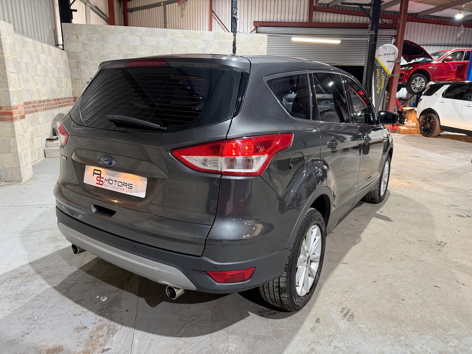 Used Ford Kuga 2015 for sale - 76798679: Photo 3