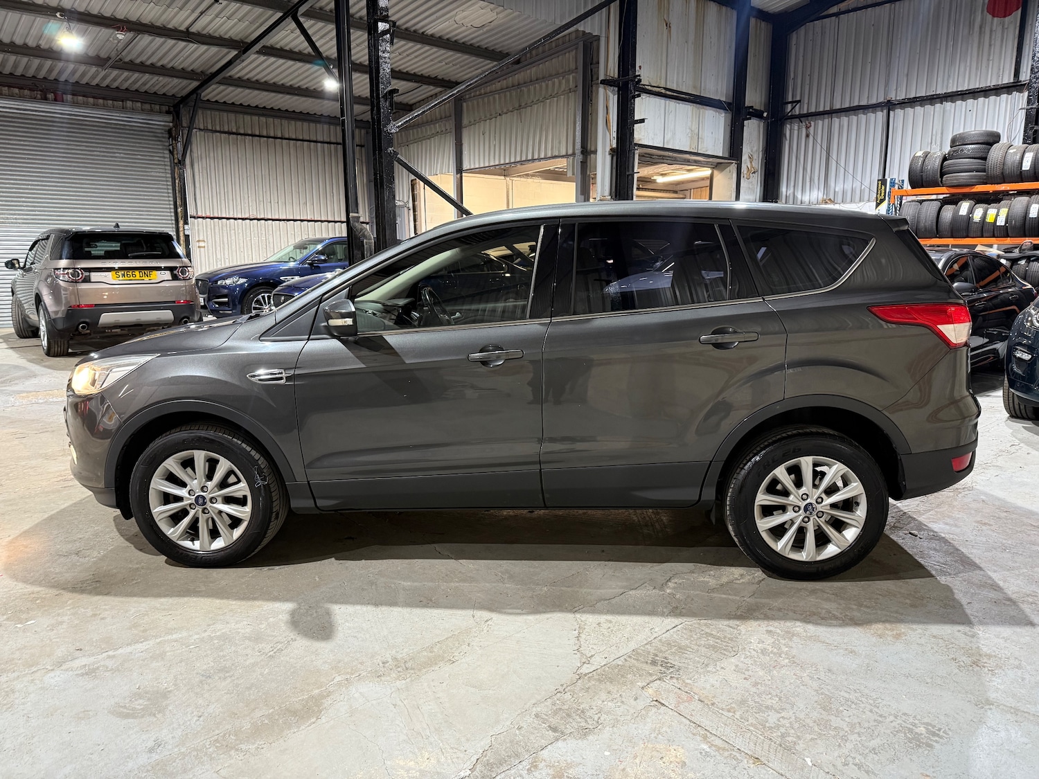 Used Ford Kuga 2015 for sale - 76798679: Photo 5