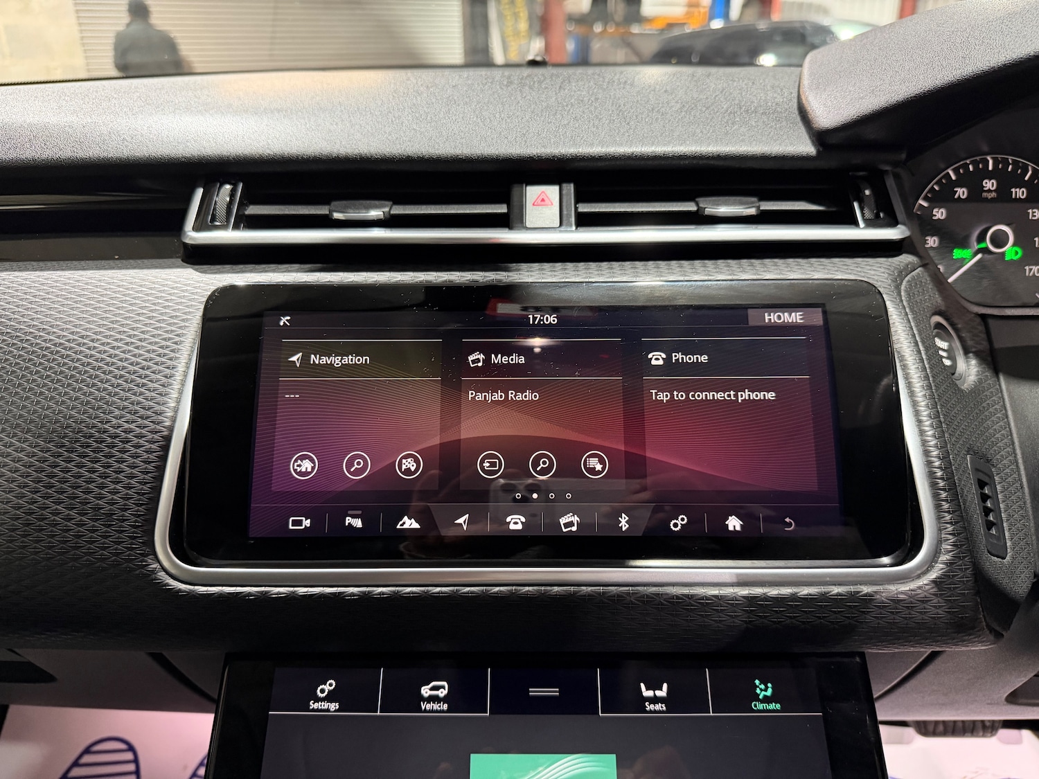 Used Land Rover Range Rover Velar 2019 for sale - 76985654: Photo 37