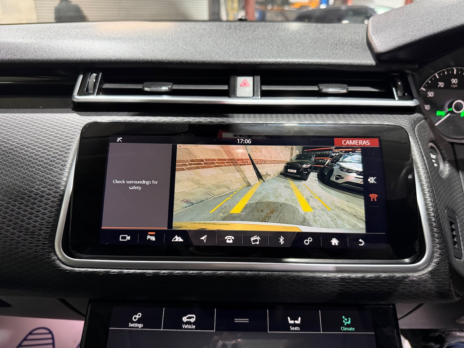 Used Land Rover Range Rover Velar 2019 for sale - 76985654: Photo 38