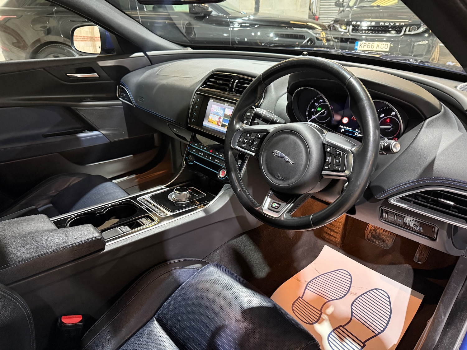 Used Jaguar XE 2016 for sale - 77408884: Photo 23