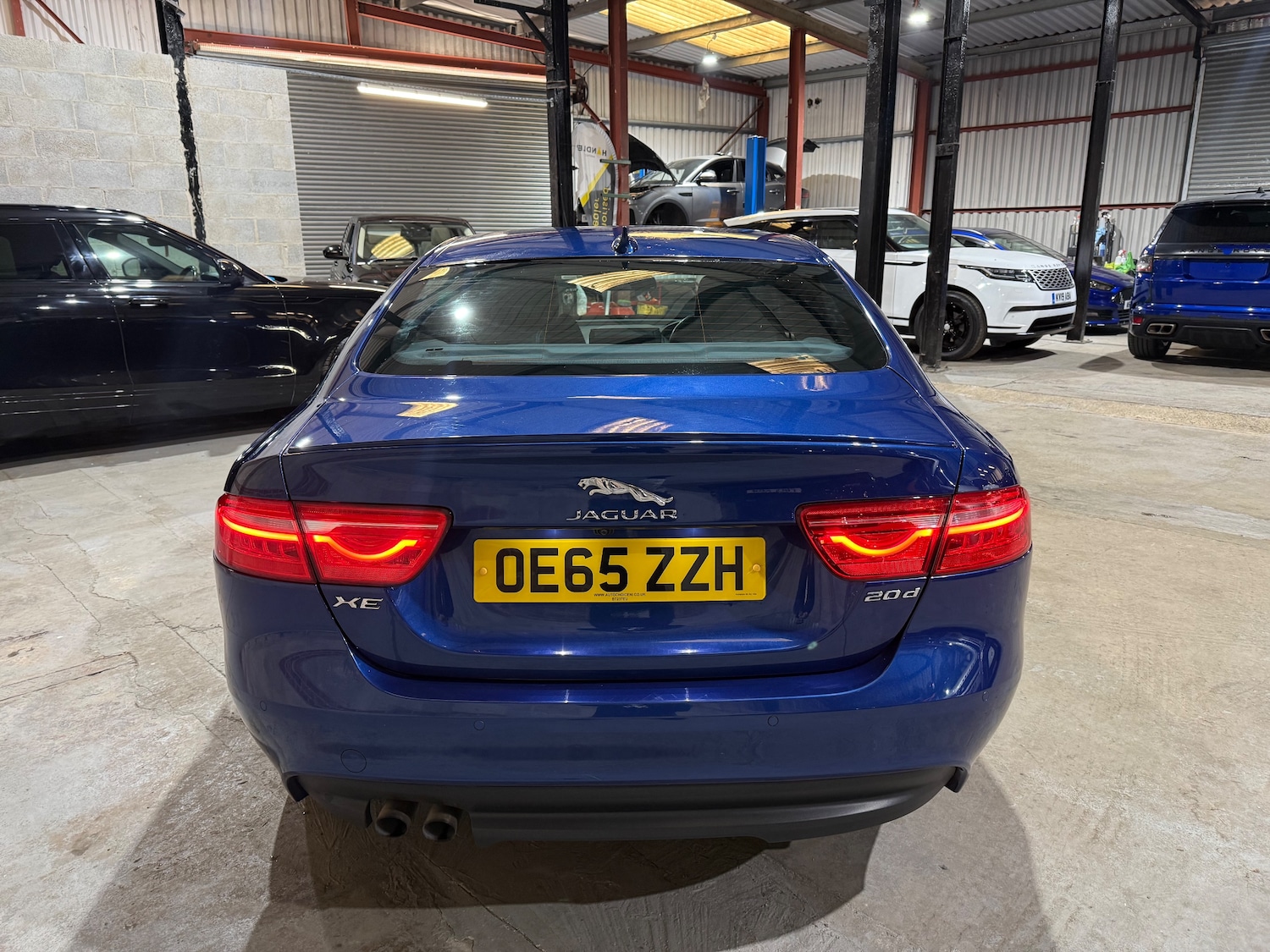 Used Jaguar XE 2016 for sale - 77408884: Photo 4