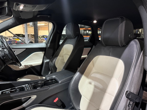 Used Jaguar F-Pace 2017 for sale - 76317407: Photo 11