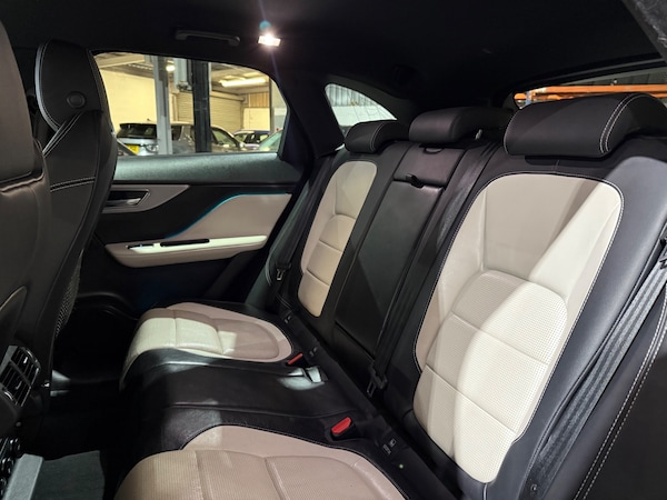 Used Jaguar F-Pace 2017 for sale - 76317407: Photo 17