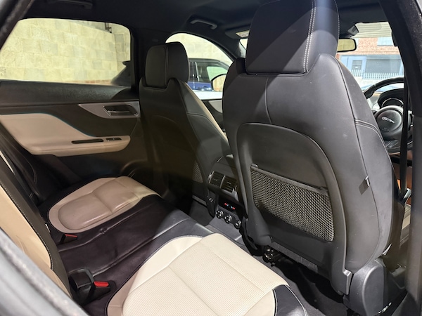 Used Jaguar F-Pace 2017 for sale - 76317407: Photo 22