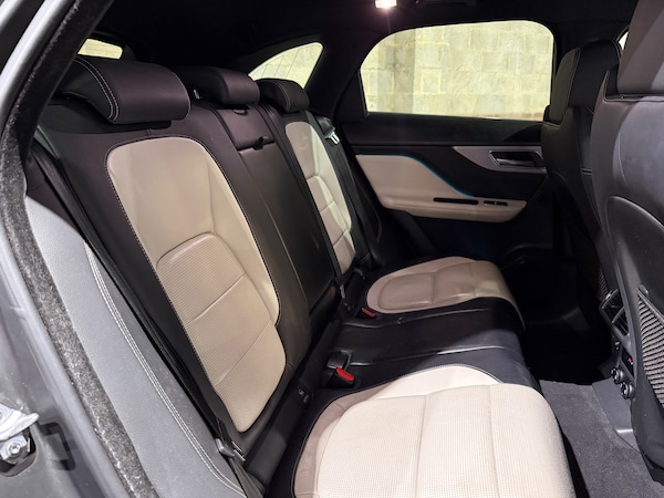 Used Jaguar F-Pace 2017 for sale - 76317407: Photo 23