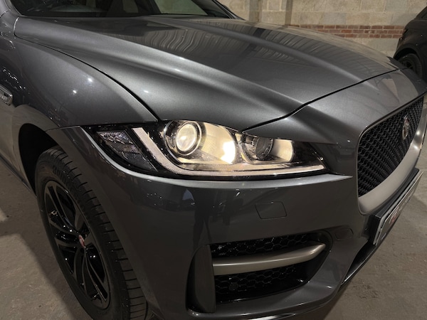 Used Jaguar F-Pace 2017 for sale - 76317407: Photo 56