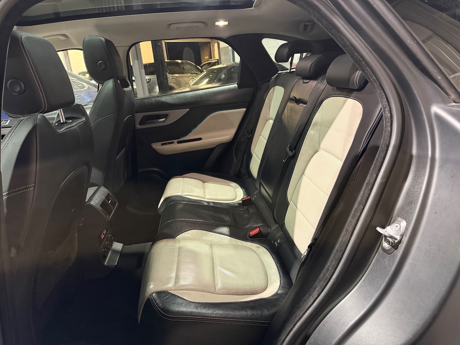 Used Jaguar F-Pace 2016 for sale - 77660465: Photo 24