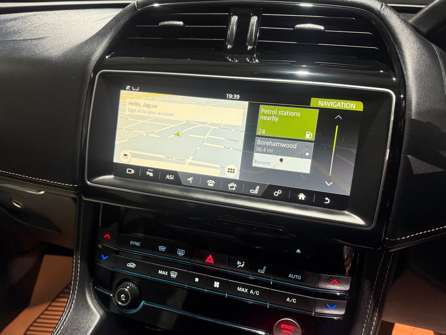 Used Jaguar F-Pace 2016 for sale - 77660465: Photo 49