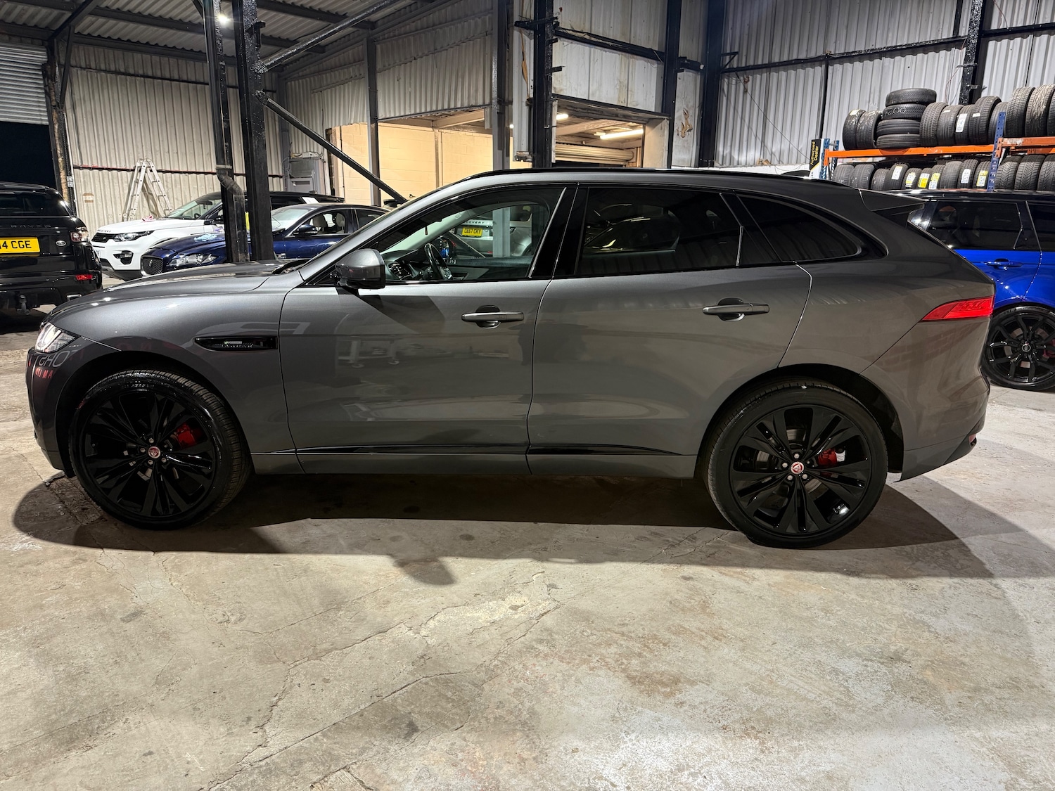 Used Jaguar F-Pace 2016 for sale - 77660465: Photo 7