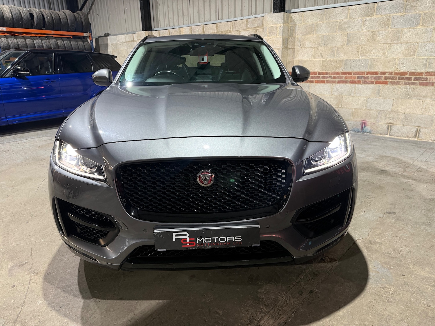 Used Jaguar F-Pace 2016 for sale - 77660465: Photo 8