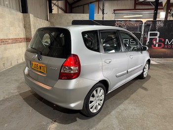 Used Honda Jazz 2005 for sale - 78641284: Photo