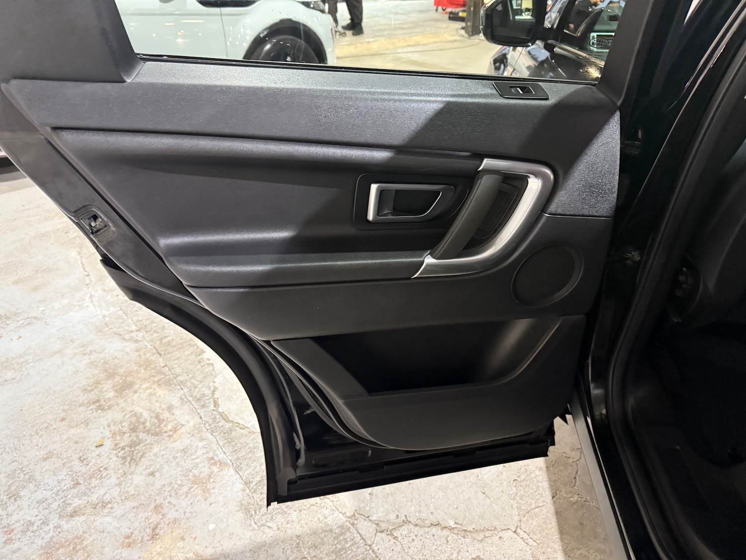 Used Land Rover Discovery Sport 2017 for sale - 76501186: Photo 11