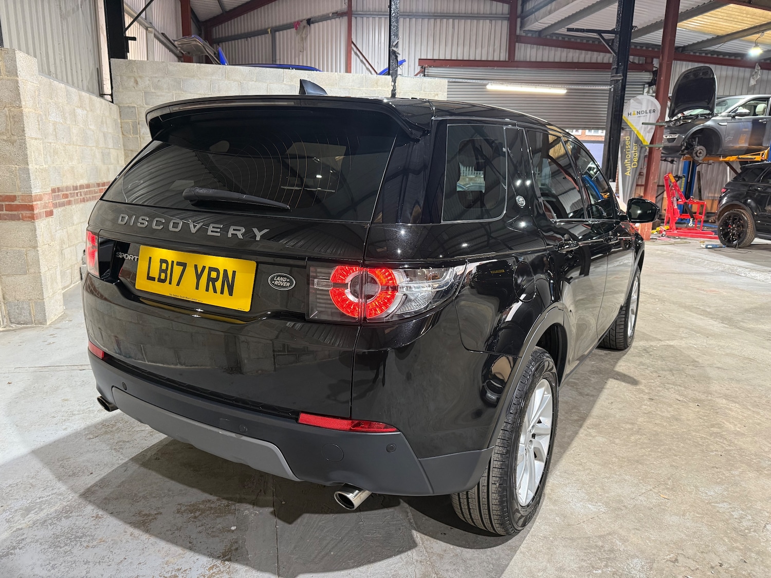 Used Land Rover Discovery Sport 2017 for sale - 76501186: Photo 3