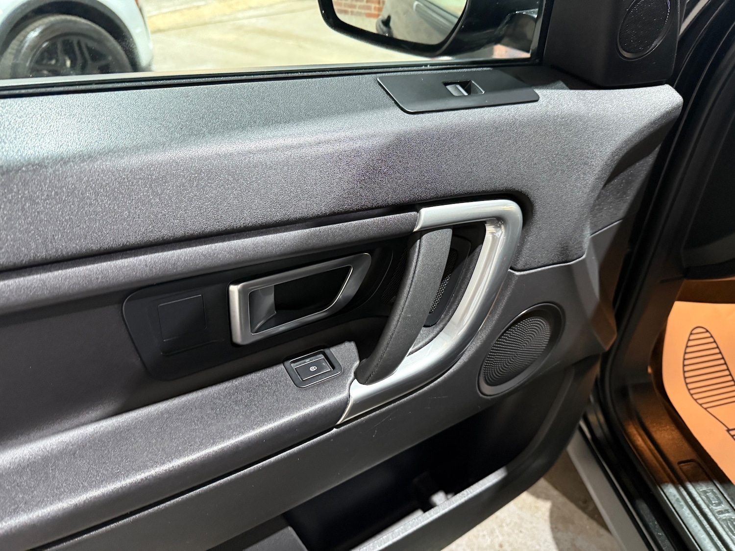 Used Land Rover Discovery Sport 2017 for sale - 76501186: Photo 8