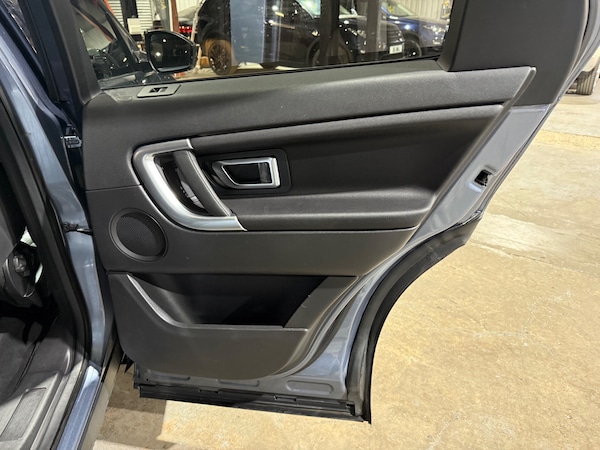 Used Land Rover Discovery Sport 2018 for sale - 76273767: Photo 19