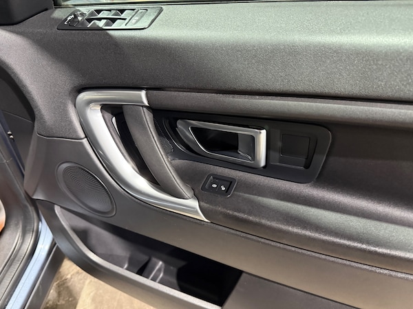 Used Land Rover Discovery Sport 2018 for sale - 76273767: Photo 25
