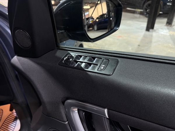 Used Land Rover Discovery Sport 2018 for sale - 76273767: Photo 26