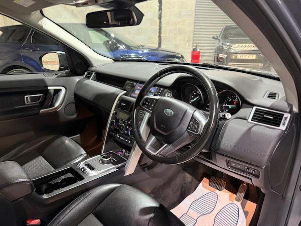 Used Land Rover Discovery Sport 2018 for sale - 76273767: Photo 28