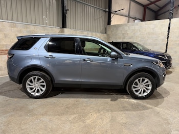 Used Land Rover Discovery Sport 2018 for sale - 76273767: Photo 2
