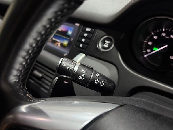 Used Land Rover Discovery Sport 2018 for sale - 76273767: Photo 37