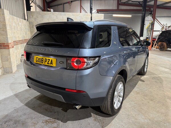 Used Land Rover Discovery Sport 2018 for sale - 76273767: Photo 3