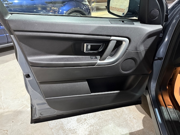 Used Land Rover Discovery Sport 2018 for sale - 76273767: Photo 7