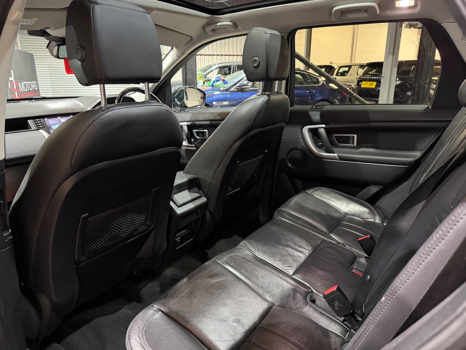 Used Land Rover Discovery Sport 2017 for sale - 78137222: Photo 15