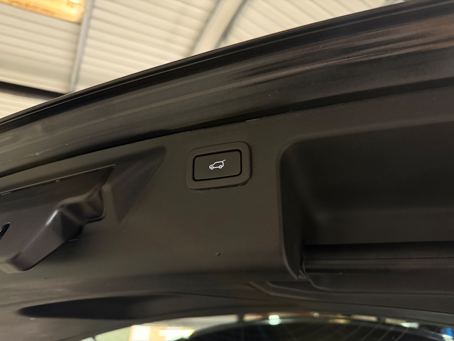 Used Land Rover Discovery Sport 2017 for sale - 78137222: Photo 20