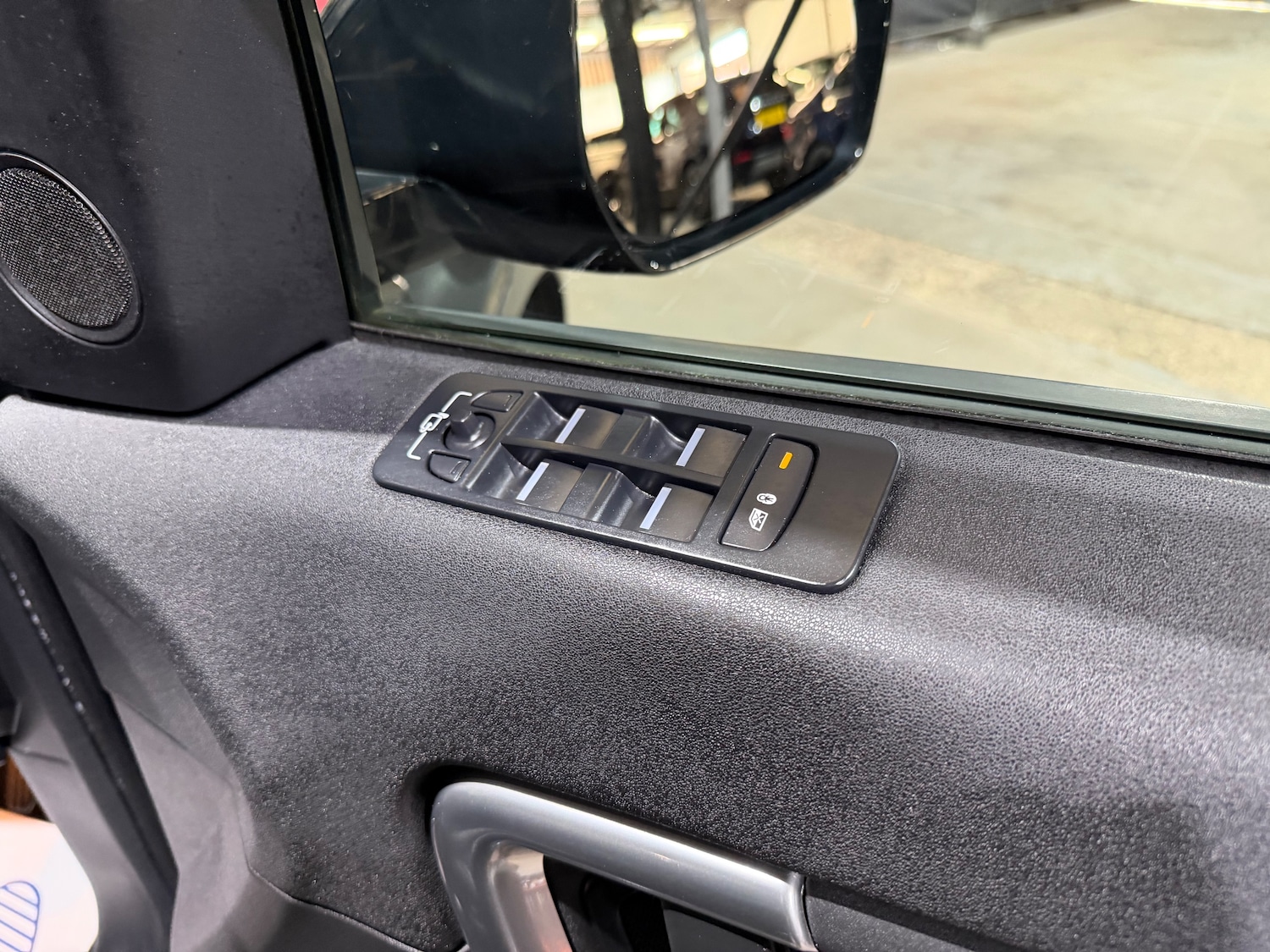 Used Land Rover Discovery Sport 2017 for sale - 78137222: Photo 27