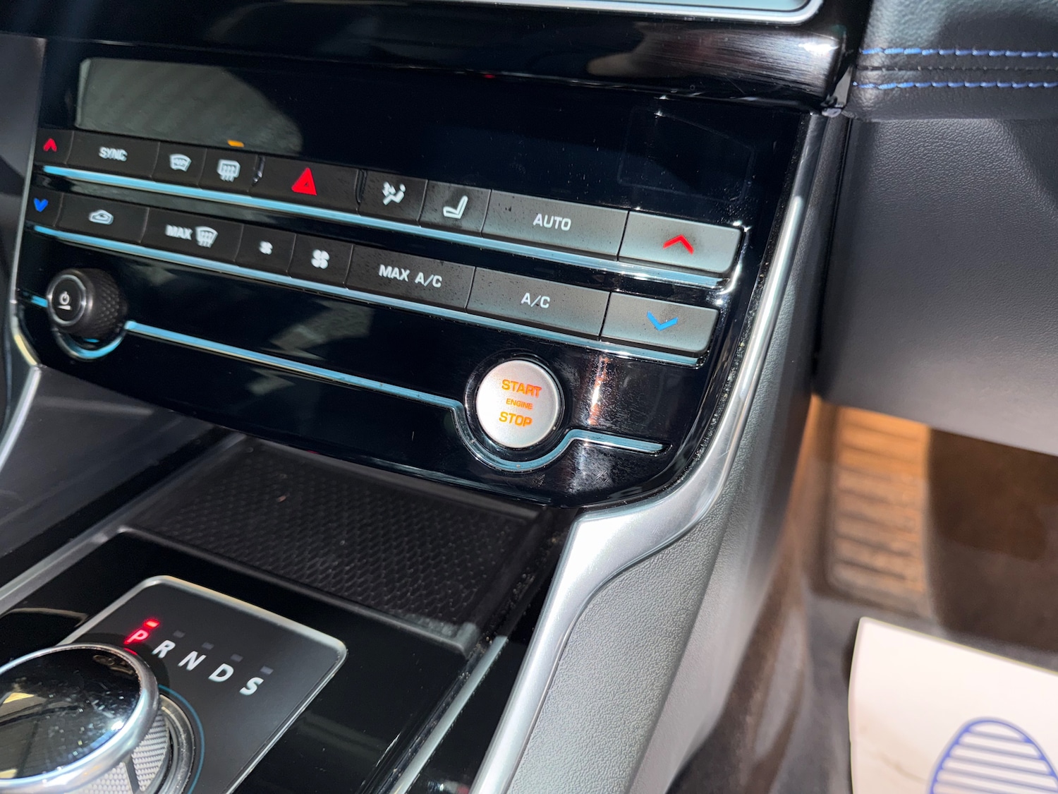 Used Jaguar XE 2016 for sale - 77080112: Photo 38