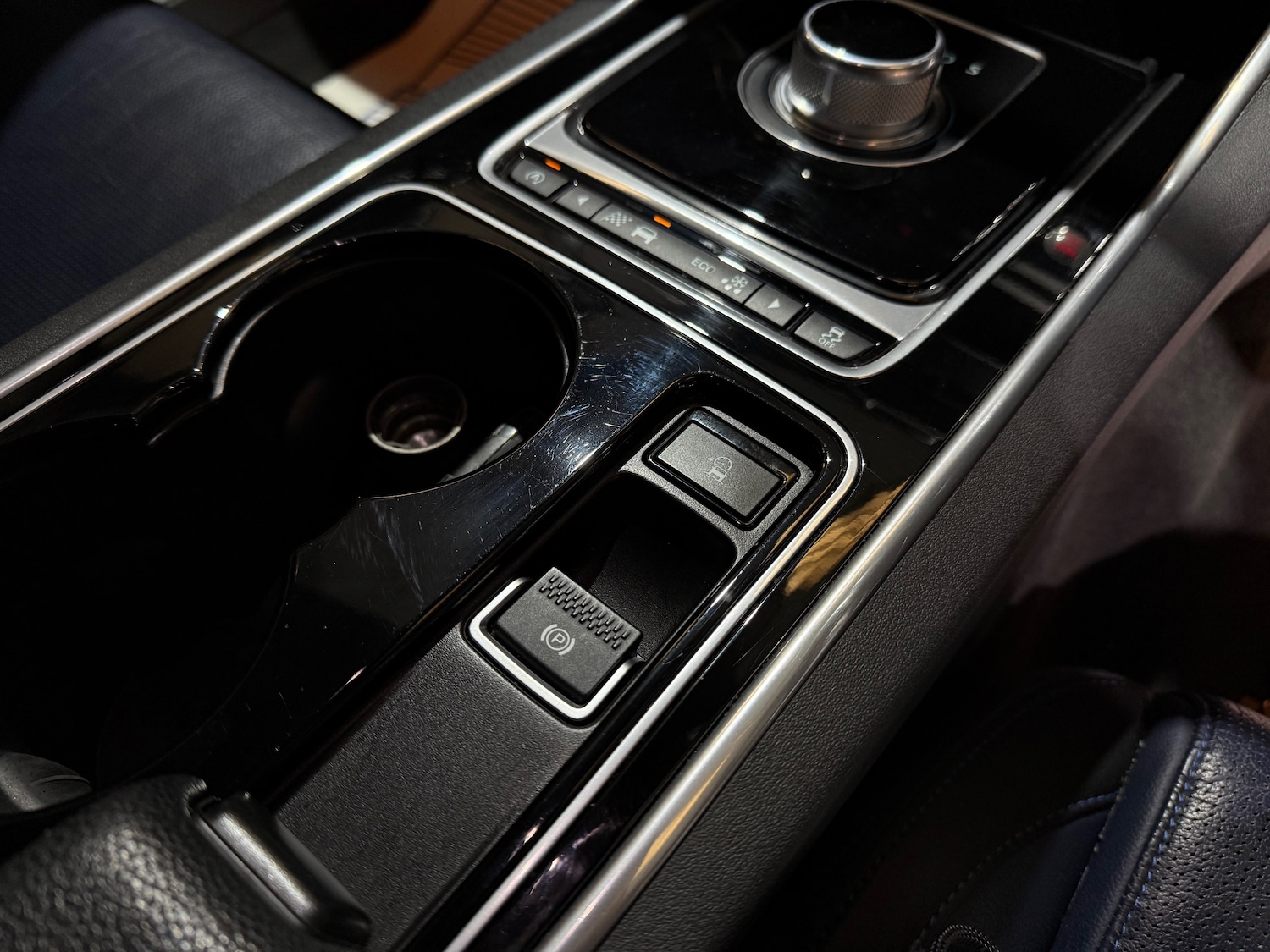 Used Jaguar XE 2016 for sale - 77080112: Photo 44