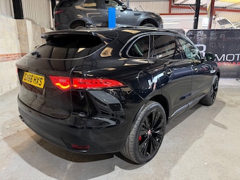 Used Jaguar F-Pace 2016 for sale - 78311301: Photo
