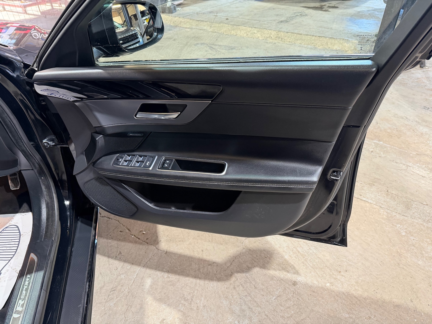 Used Jaguar XF 2016 for sale - 77557333: Photo 21