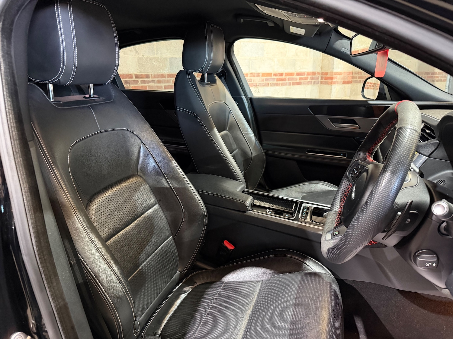 Used Jaguar XF 2016 for sale - 77557333: Photo 26