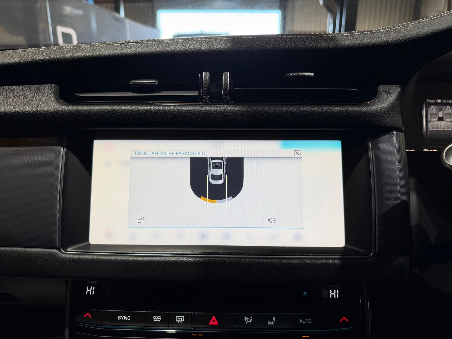 Used Jaguar XF 2016 for sale - 77557333: Photo 44