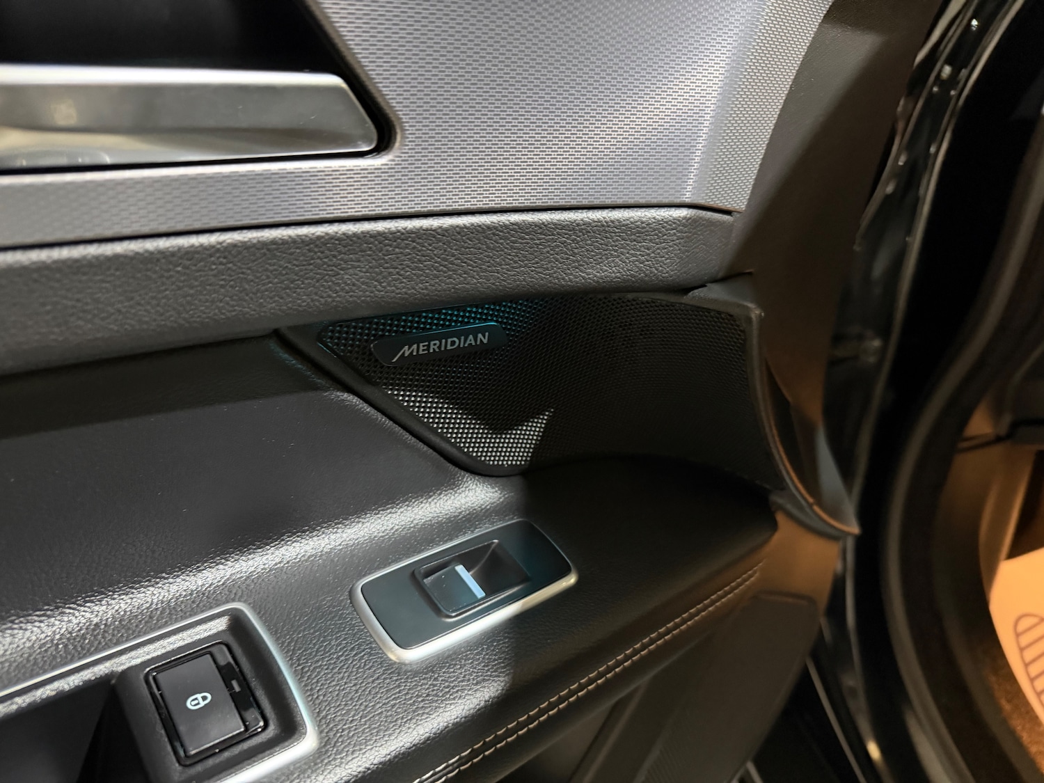 Used Jaguar XF 2016 for sale - 77557333: Photo 9