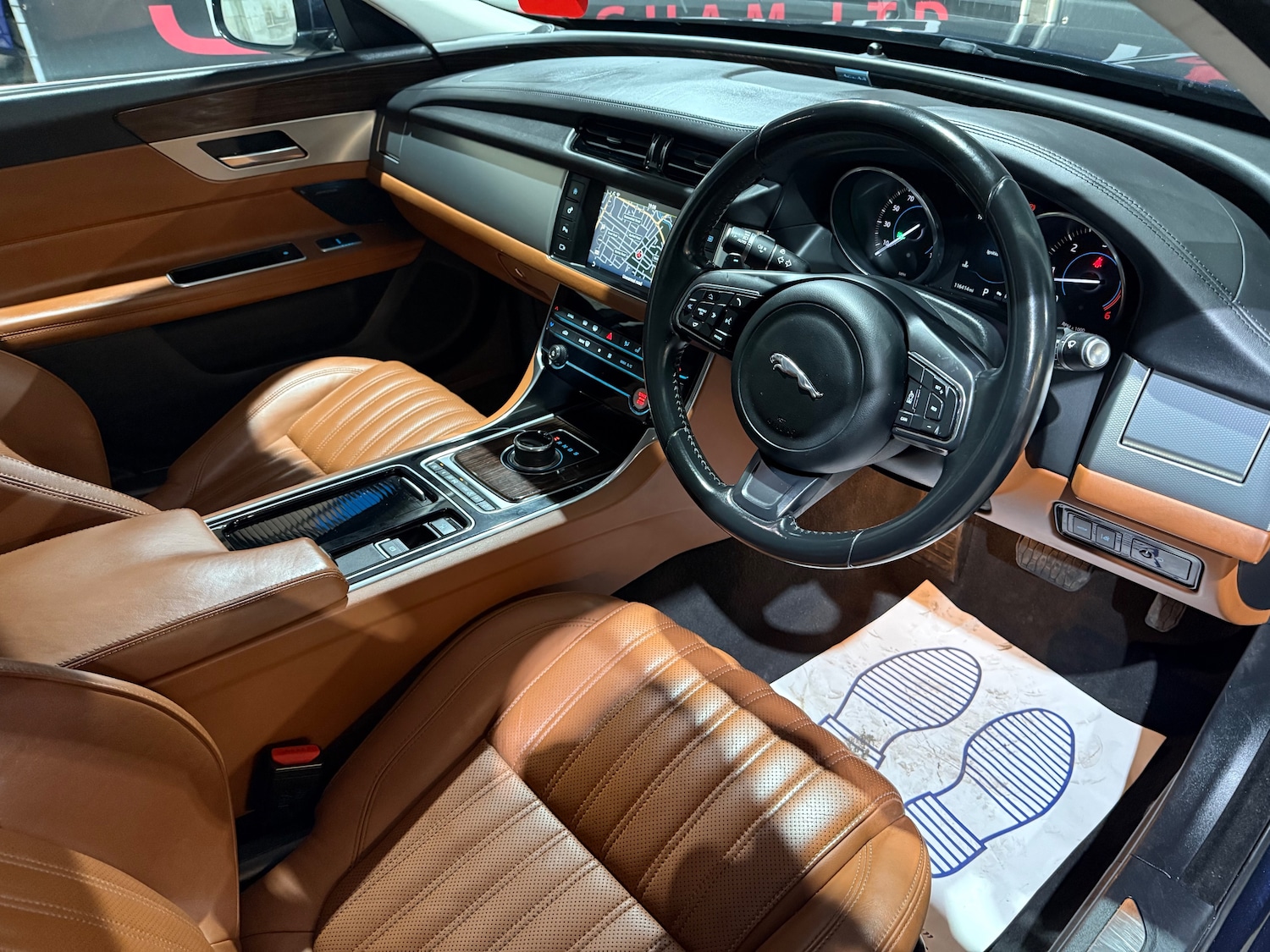 Used Jaguar XF 2017 for sale - 77759535: Photo 31