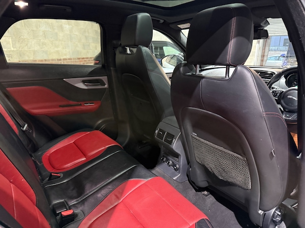 Used Jaguar F-Pace 2017 for sale - 76299859: Photo 17
