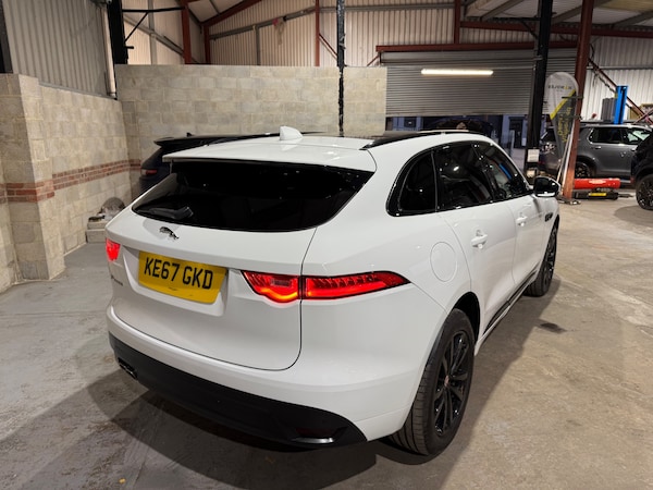 Used Jaguar F-Pace 2017 for sale - 76299859: Photo 48